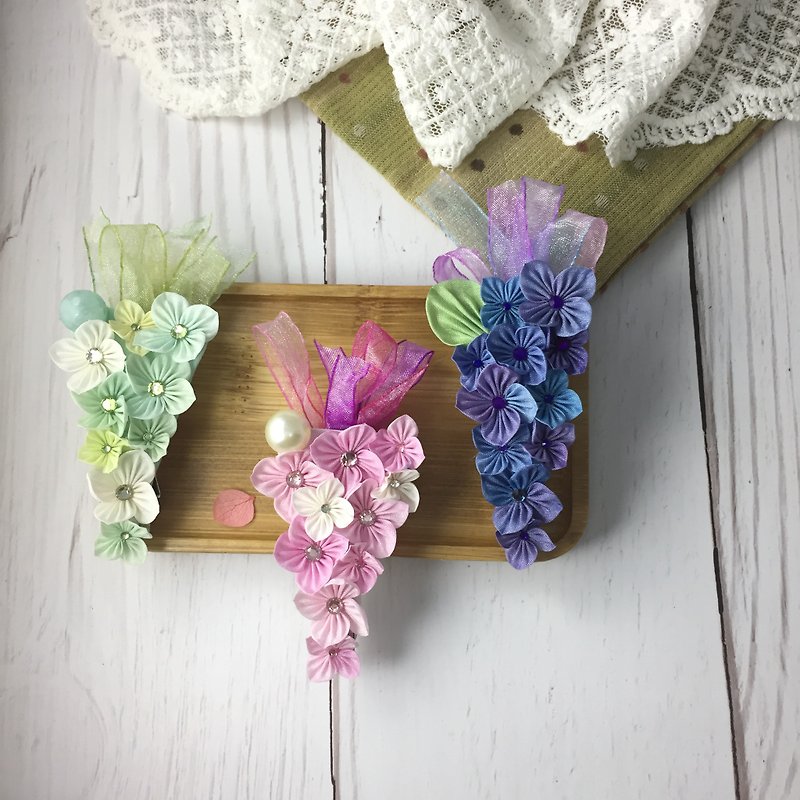 (Hydrangea) Fine work cloth flower triangle flower cluster hairpin (all 3 colors) つまみ工工 - เครื่องประดับผม - ผ้าไหม สึชมพู