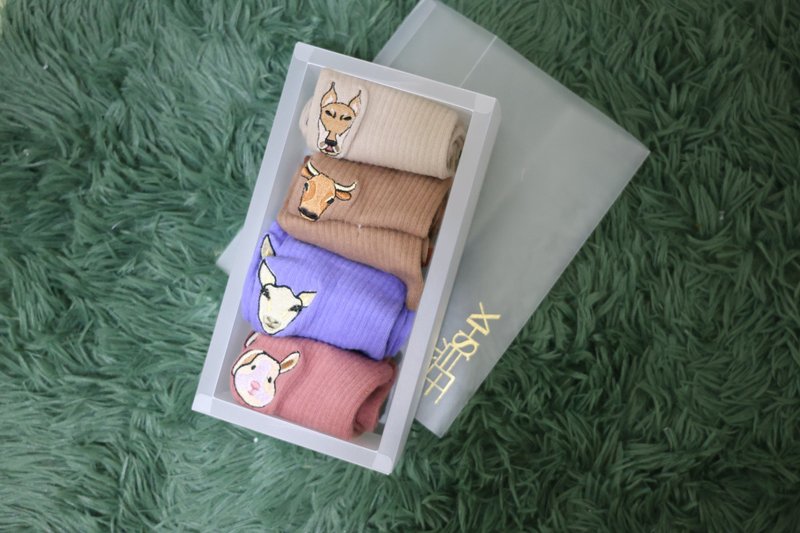 Shengxiao head embroidery socks - Special - ถุงเท้า - ผ้าฝ้าย/ผ้าลินิน หลากหลายสี