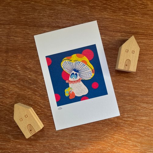 geeshop Postcard - Mama Shroom size 4x6 inch