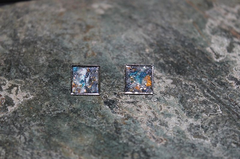 Fallen Angel Fimo pin earrings - Earrings & Clip-ons - Paper Black