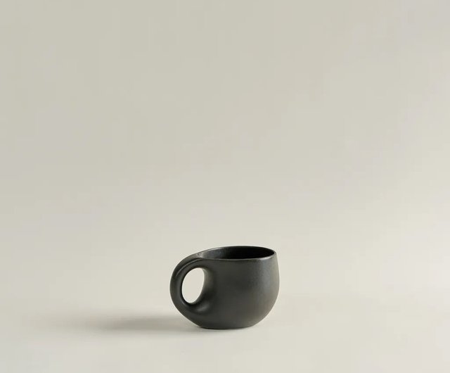 Dust and Form, Comfort Mug