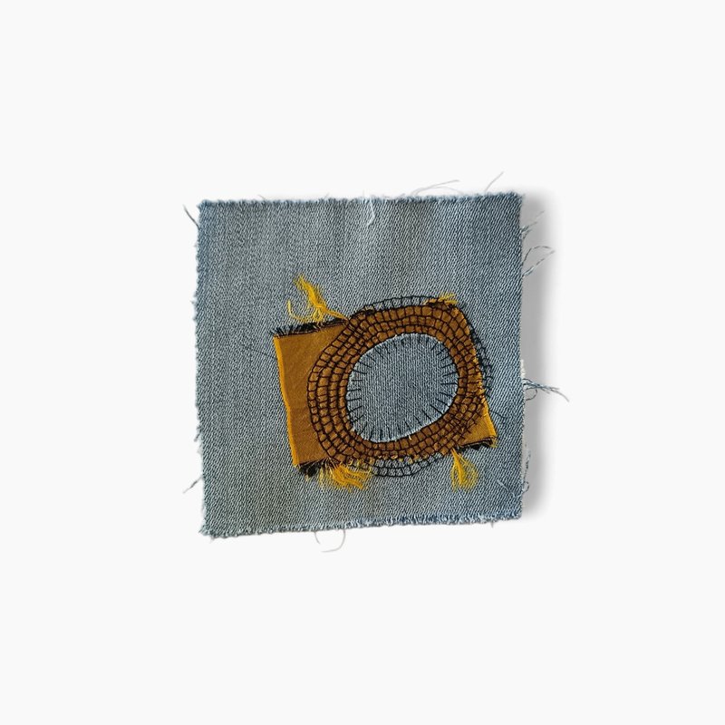 Upcycled denim boro patch. Sashiko stitching, - เย็บปัก/ถักทอ/ใยขนแกะ - ผ้าฝ้าย/ผ้าลินิน 