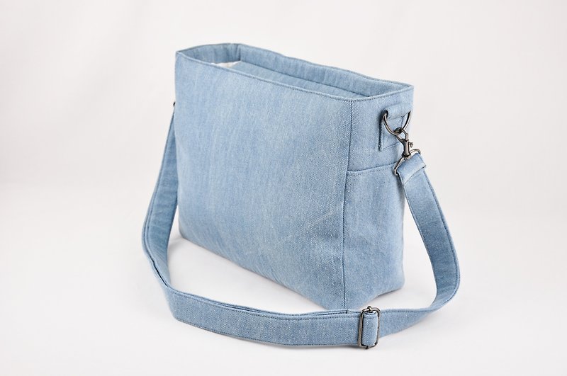 ENDURE/women's side backpack/light blue tannin - กระเป๋าแมสเซนเจอร์ - ผ้าฝ้าย/ผ้าลินิน สีน้ำเงิน