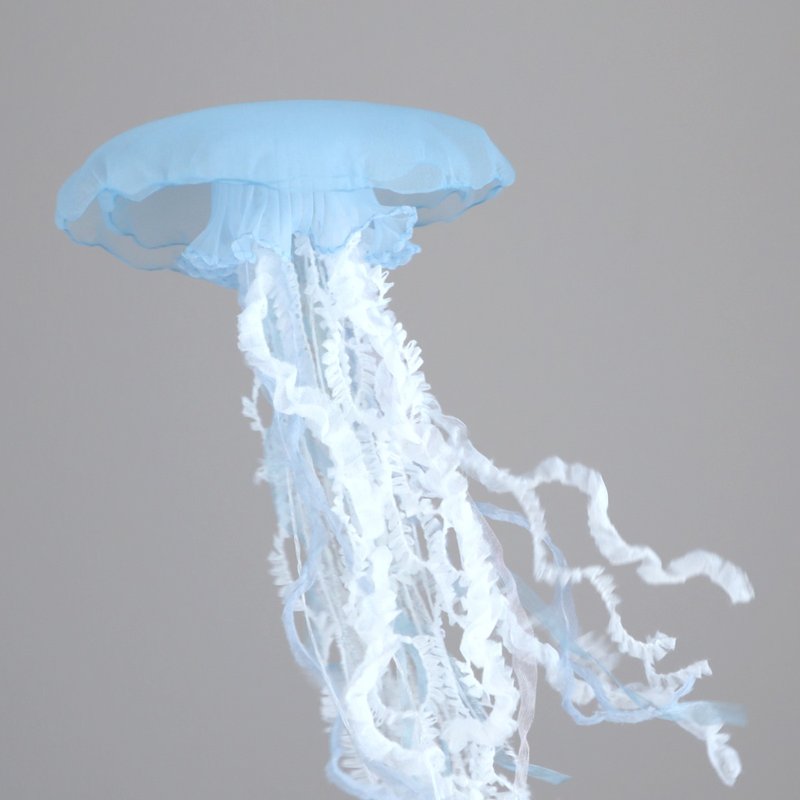 Jellyfish Mobile ( size:M / Blue ) 1pc / Home decor / Hanging / Ornament - ตกแต่งผนัง - เส้นใยสังเคราะห์ สีน้ำเงิน