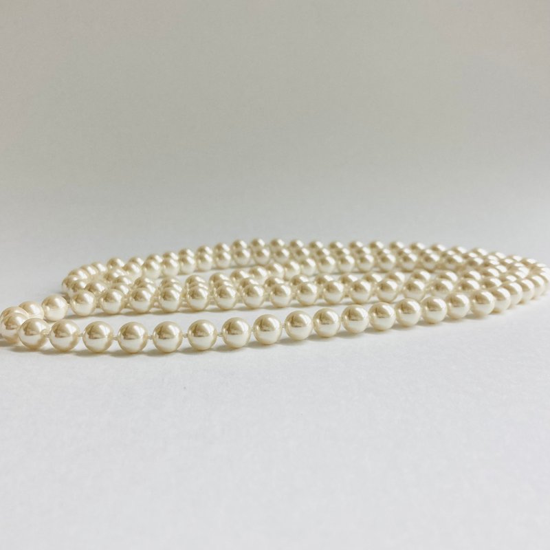 Glass pearl 2-way all-knot long necklace/endless/8mm approx. 120cm/cream/made in Japan - สร้อยคอ - แก้ว ขาว