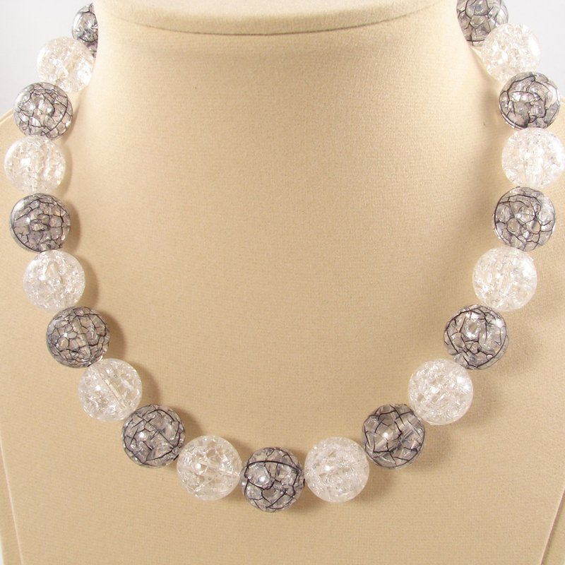 Clear White Black Gray Large Round Beaded Crackled Transparent Necklace Jewelry - 項鍊 - 塑膠 透明