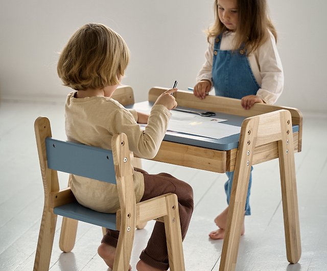 木製の子供用机と椅子幼児用テーブルと椅子セットモンテッソーリ家具
