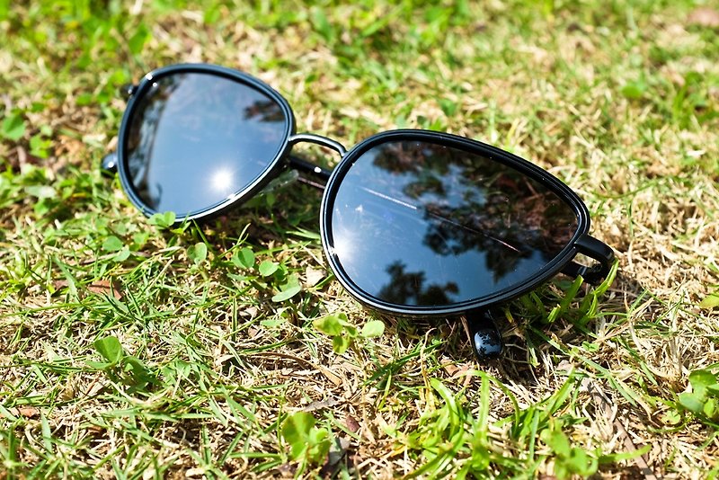 太陽眼鏡 偏光 2is AilaD│三角形框│黑色│抗UV400 - 太陽眼鏡/墨鏡 - 其他金屬 黑色