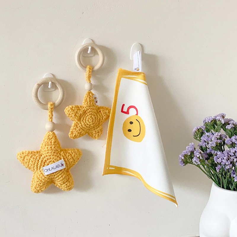 Wooden Ring Retainer / Hanging Ornament - Star - ของเล่นเด็ก - ขนแกะ สีเหลือง