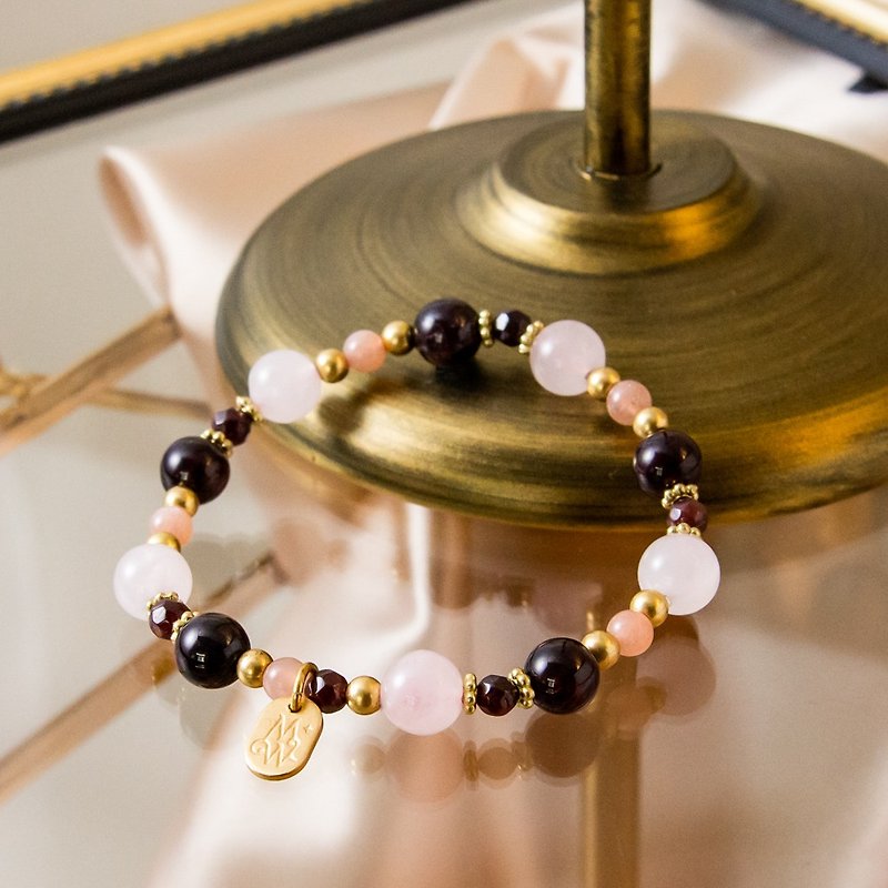 Wednesday is the Lady's Day - Bracelets - Gemstone 