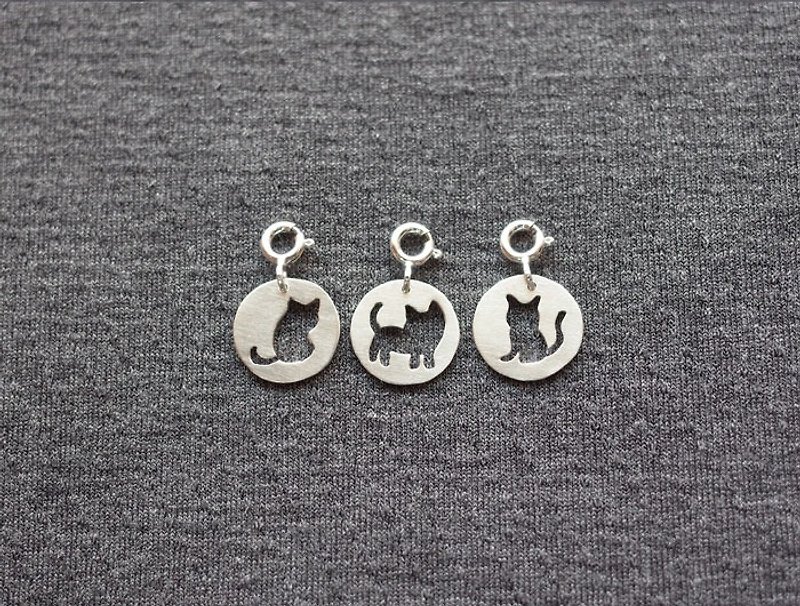 Ni.kou sterling silver card cat pendant - Necklaces - Other Metals 