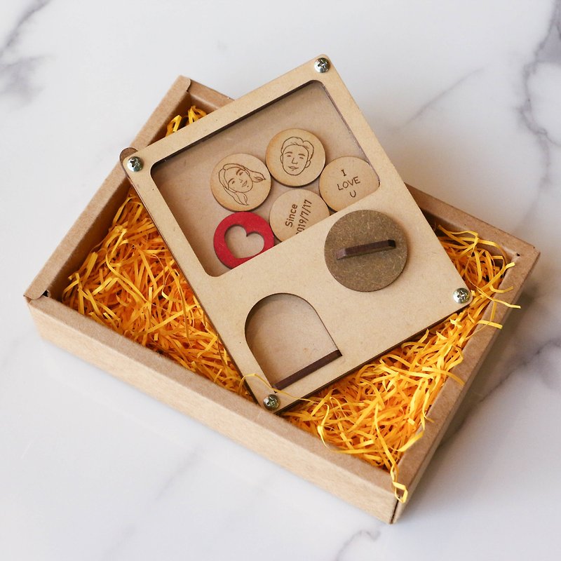 [Exclusive Customization | Valentine's Day | Commemorative Gift] Capsule Toy Machine Card/With Gift Box Packaging - Cards & Postcards - Wood Brown