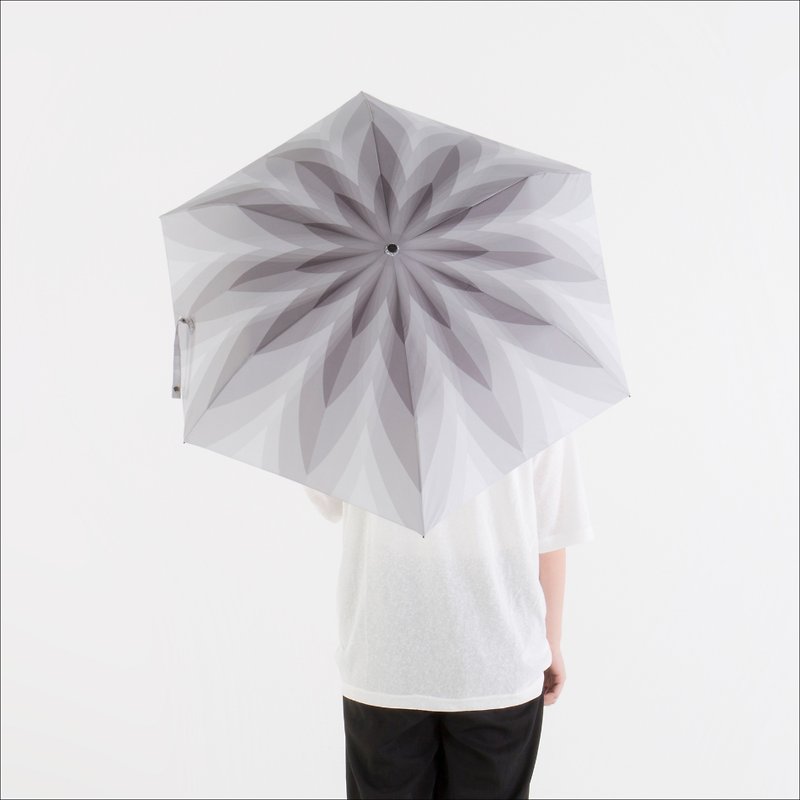 138g 超輕疏水摺疊傘-綻放系列 - 雨傘/雨衣 - 塑膠 銀色