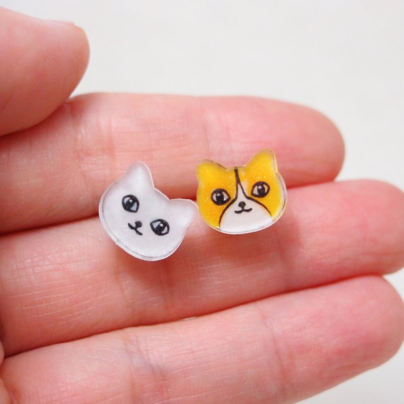 Hand-made hand-painted cat meow asymmetrical earrings hypoallergenic earrings needle / ear clip-on can be changed was a birthday gift graduation gift Valentine's Day gift - ต่างหู - อะคริลิค 