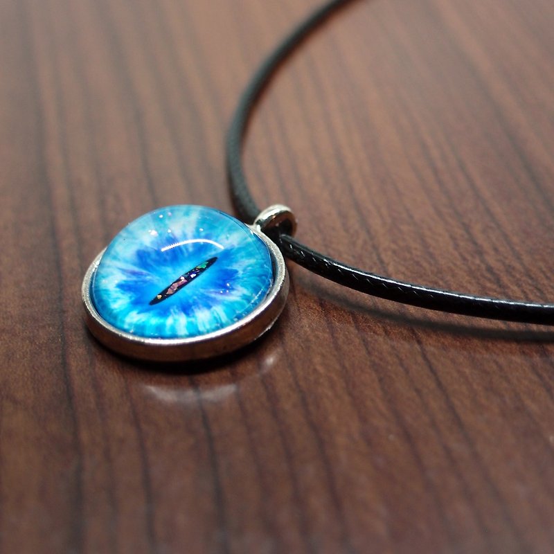 Fox Garden Handmade 20mm Cat Eye Necklace-Magic Blue - Necklaces - Glass Blue