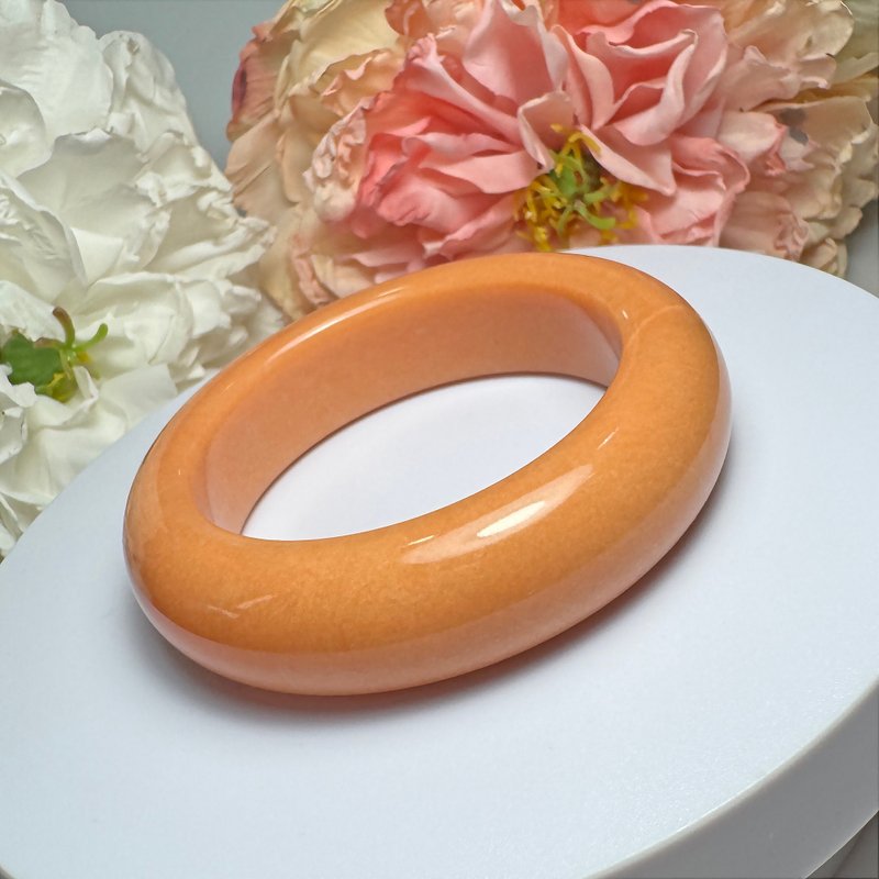 No.216 蜜桃奶昔色 佘太翠 厚莊 手鐲 內徑 56MM 圈口 手環 - 手鍊/手環 - 玉石 橘色