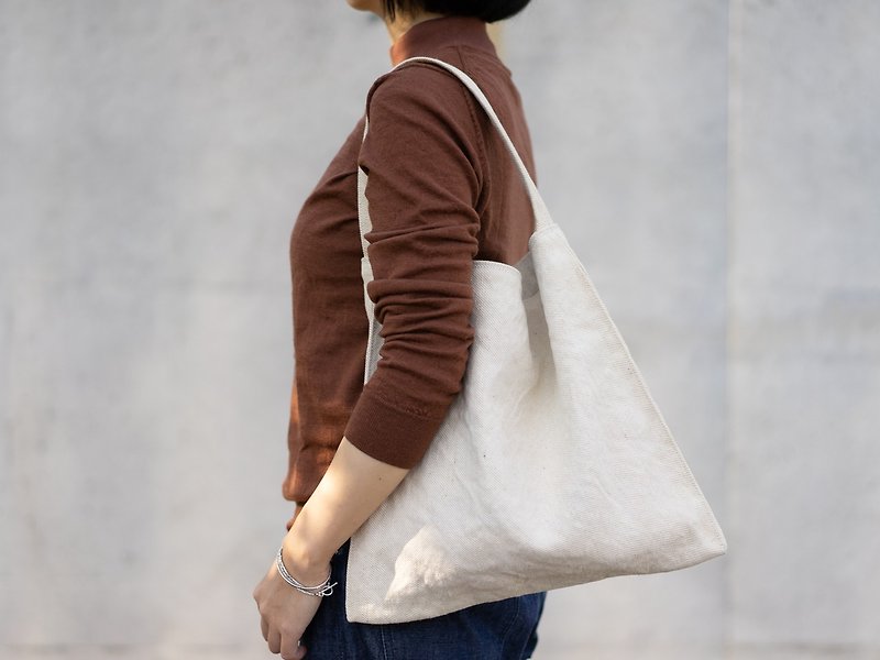 Holiday bag off-white - Handbags & Totes - Cotton & Hemp White