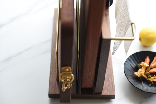 The minimalist wall-mounted magnetic knife holder highlights the beauty of  knives. North American black walnut - Shop CHONG Knives & Knife Racks -  Pinkoi