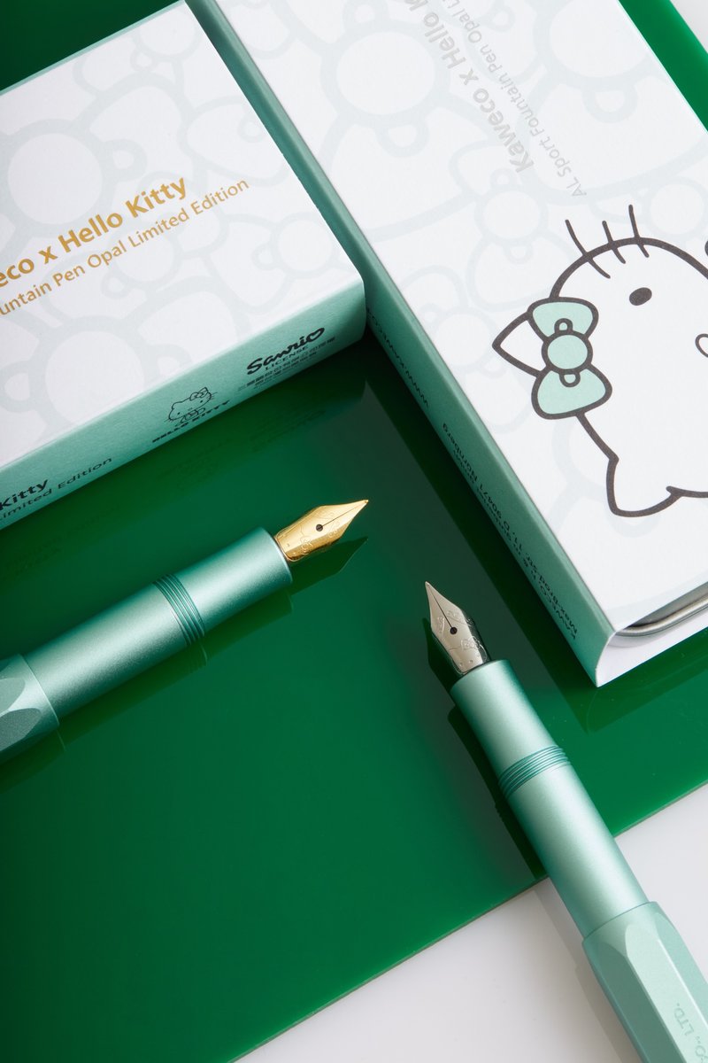 Germany KAWECO x Hello Kitty AL Sport fountain pen 2022 limited edition gold nib F - ปากกาหมึกซึม - อลูมิเนียมอัลลอยด์ สีเขียว