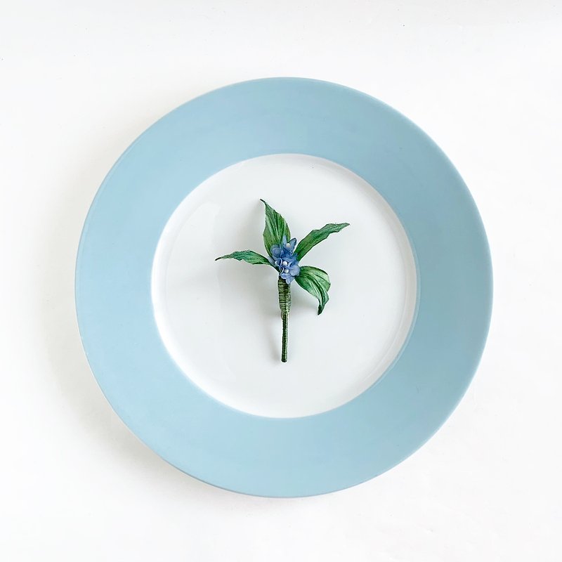 Brooch: Silk flower brooch (blue) - เข็มกลัด/ข้อมือดอกไม้ - ผ้าไหม สีน้ำเงิน