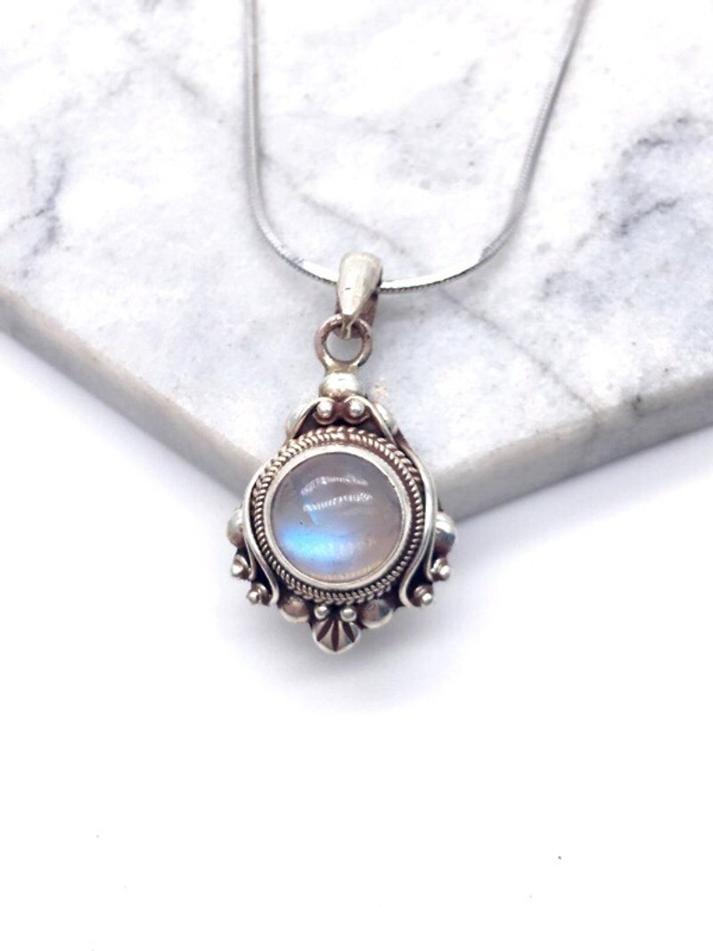 Moonstone 925 sterling silver round mirror necklace Nepal handmade inlay - Necklaces - Gemstone Silver