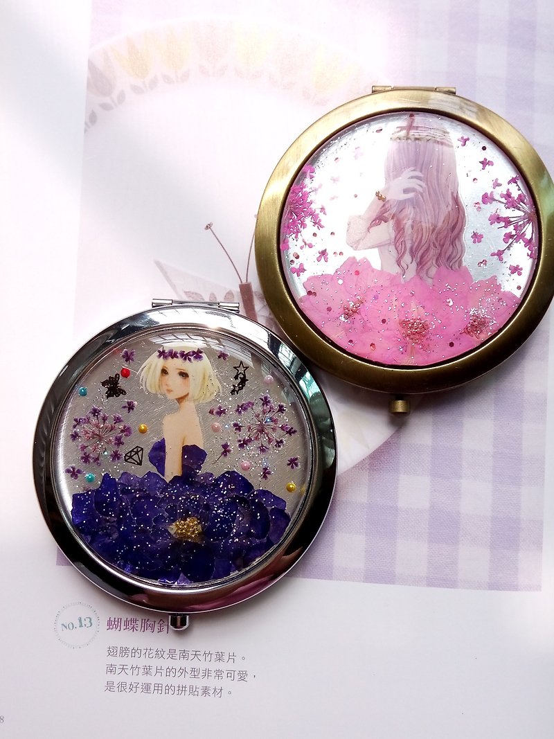 Pressed flowers mirror, Handmade mirror, Real Pressed Flower Compact Mirror - Makeup Brushes - Other Metals Multicolor