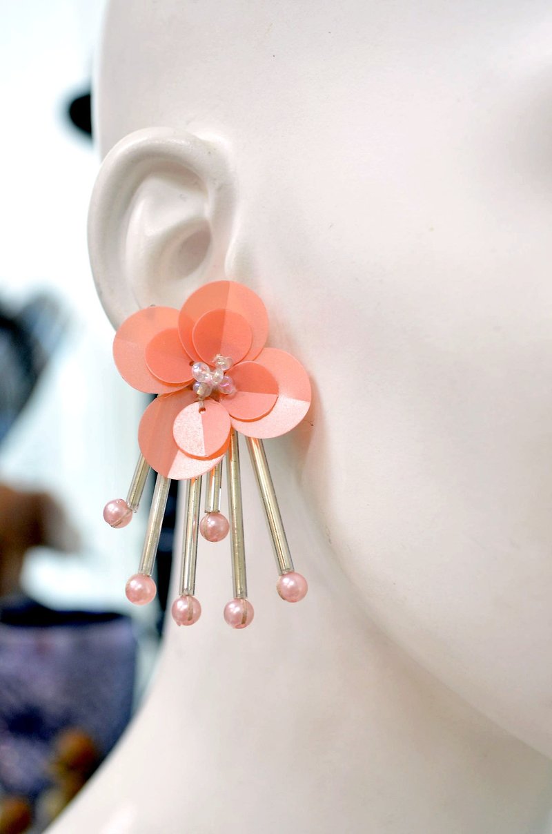 粉紅色珠片花耳釘 乾花玻璃球耳壁 一對發售 - 耳環/耳夾 - 塑膠 粉紅色