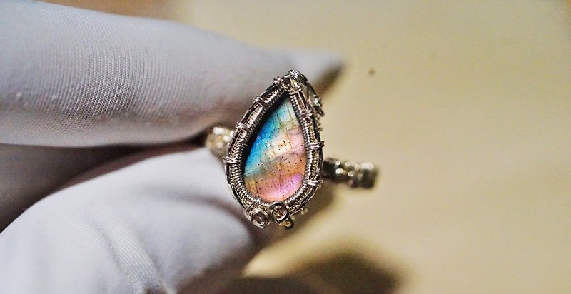 Handmade pure silver wire wound to create a colorful elongated stone opening ri - General Rings - Gemstone Multicolor