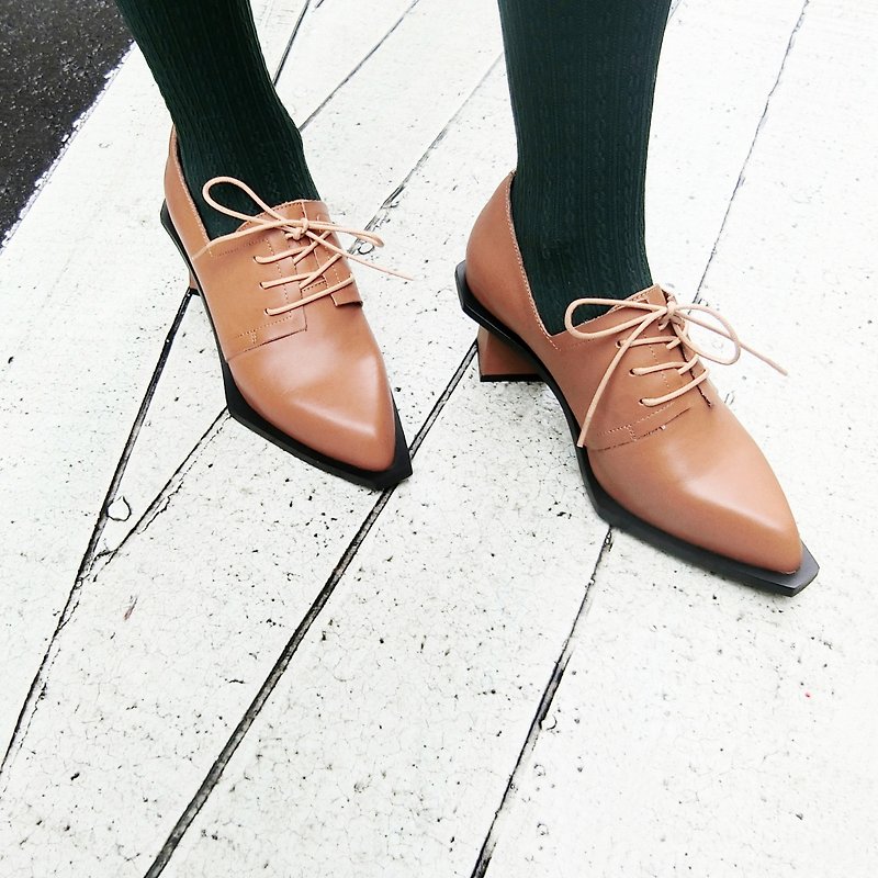 Bandage leather half ankle boots ||Christine Paris dinner caramel || #8156 - รองเท้าบูทสั้นผู้หญิง - หนังแท้ สีนำ้ตาล
