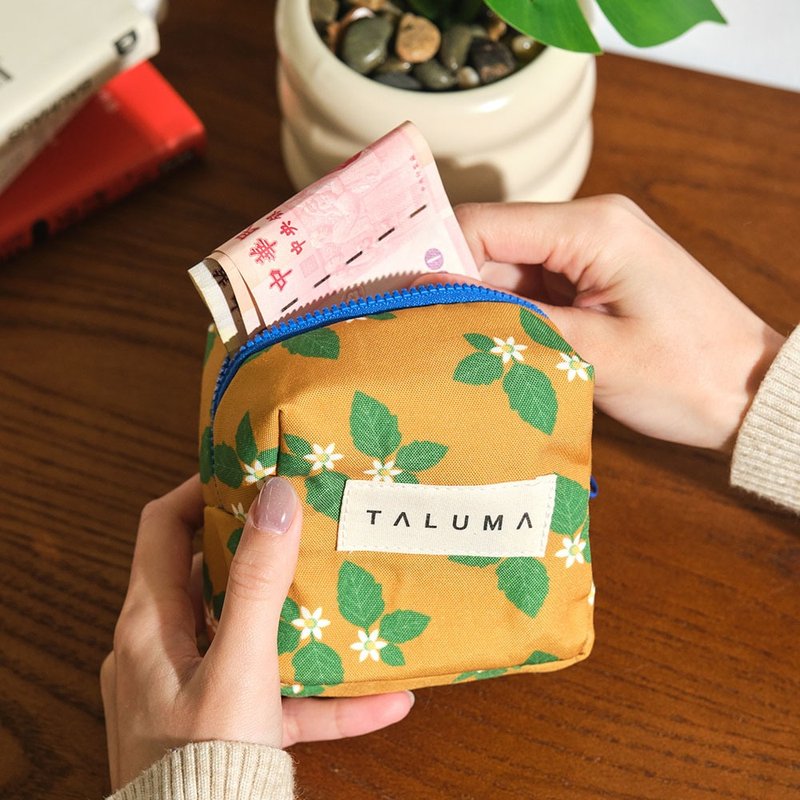 イヌホオズキ柄デジタルプリントキャンバススクエアポーチ - コインケース・小銭入れ - ポリエステル オレンジ