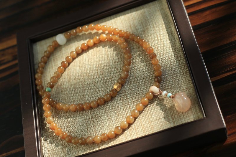 Natural Hetian Jade-Honey Yunan Red Fortune Pig Design Multi-circle Bracelet Handheld Necklaces - Bracelets - Jade Brown