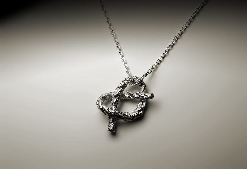 Love braided line necklace - สร้อยคอ - โลหะ สีเงิน