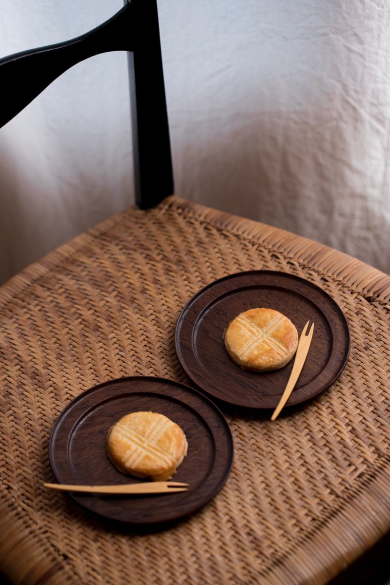 Dessert plate, ball basin, Burmese teak, lacquered, wiped - Plates & Trays - Wood 