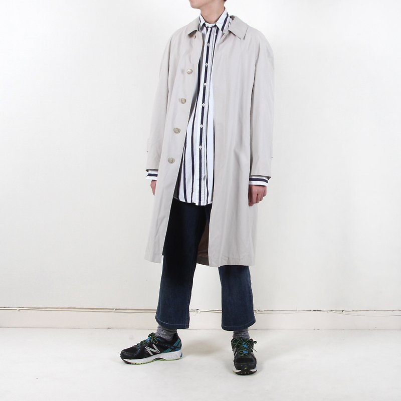 [Vintage] eggplant long white rice vintage coat - เสื้อโค้ทผู้ชาย - เส้นใยสังเคราะห์ ขาว