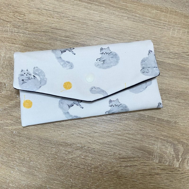 Yarn Ball, Meow Meow Red Envelope Pouch, Mask Holder, Passbook Organizer, Multi-functional Mini Pouch. Uniquely Cute. - ถุงอั่งเปา/ตุ้ยเลี้ยง - ผ้าฝ้าย/ผ้าลินิน 