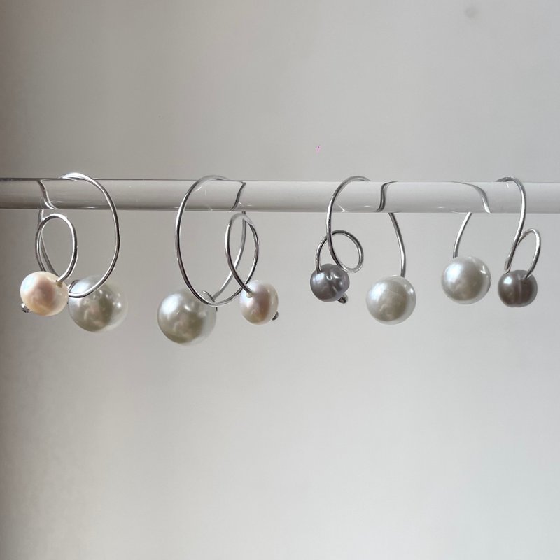 [Pearl Earrings] Sterling Silver Pearl Curl Earrings - ต่างหู - ไข่มุก สีเงิน