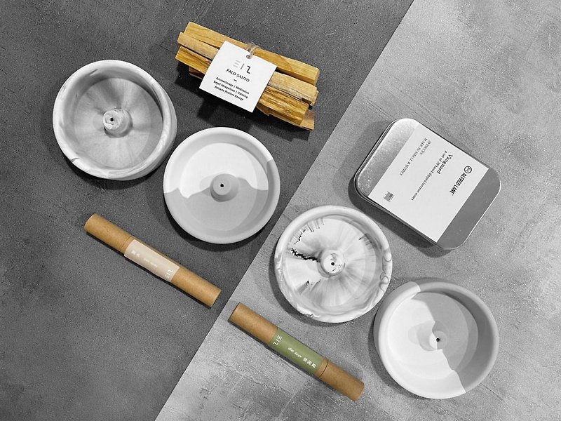 [Five-fold discount] Cement incense holder x Pagoda incense. Thread incense. Holy wood four-piece lucky bag - น้ำหอม - ปูน 