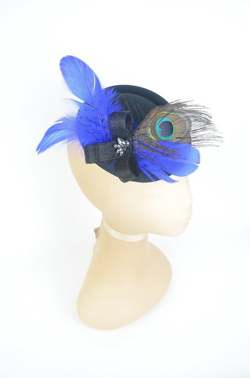 Elle Santos Fascinator Headpiece with Peacock and Blue Feathers and Vintage Jewels Pin Up