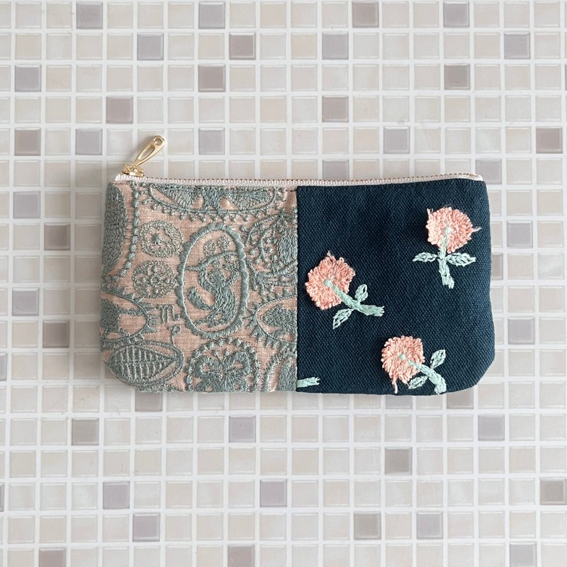 mina  perhonen  skip  jungle relief  tambourine  刺繍ポーチ - 化妝包/收納袋 - 棉．麻 多色