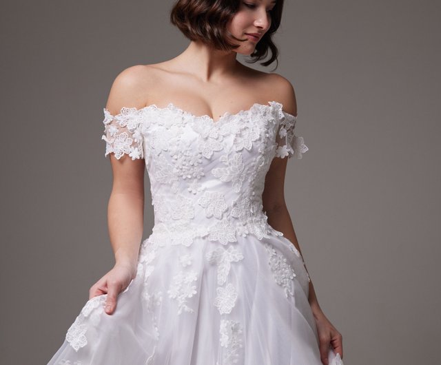 アイボリー ストラップレス Aライン ウェディングドレス アイボリーA