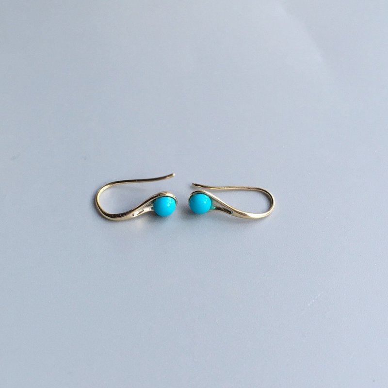 December Birthstone Turquoise Teardrop Earring - 耳環/耳夾/耳骨夾 - 寶石 藍色