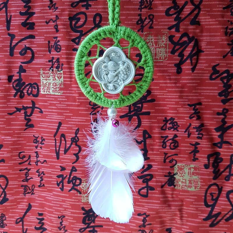 Gift set crochet Dreamcatcher with oriental zodiac rat aromastone plus fragrance - ของวางตกแต่ง - วัสดุอื่นๆ สีเขียว