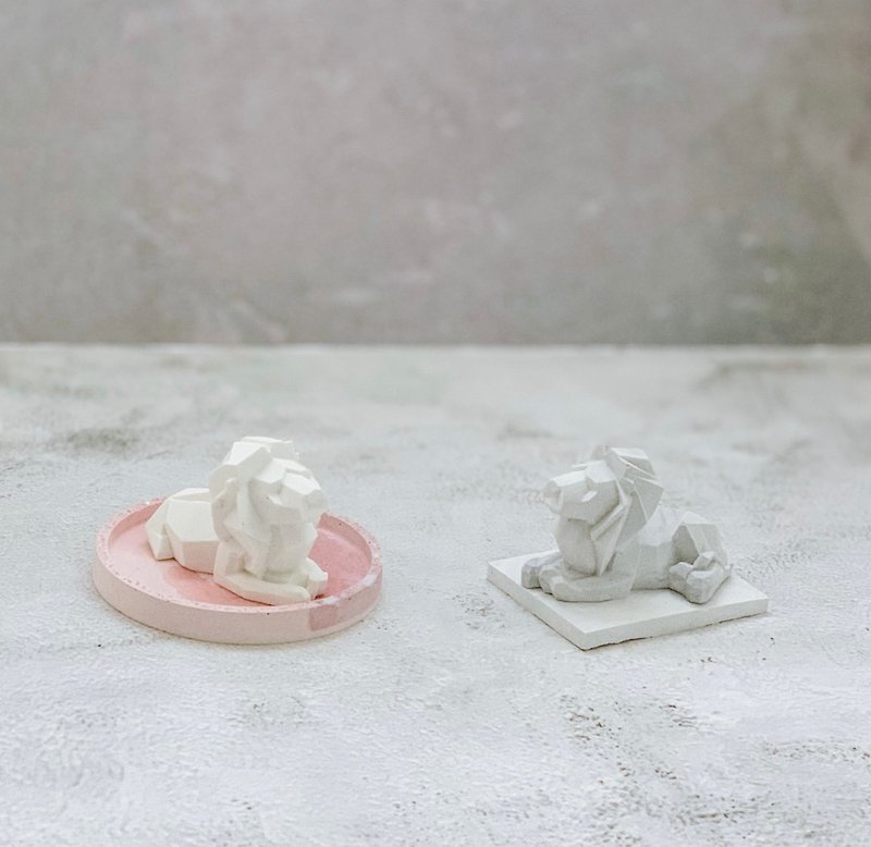 [Ornaments] Fragrance shape diffused Stone-solid geometric lion with base / disc can be purchased - Items for Display - Other Materials 