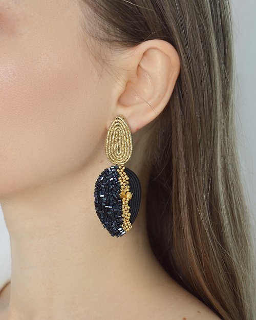 Olga Sergeychuk jewelry Earrings Gurzuf in black colour