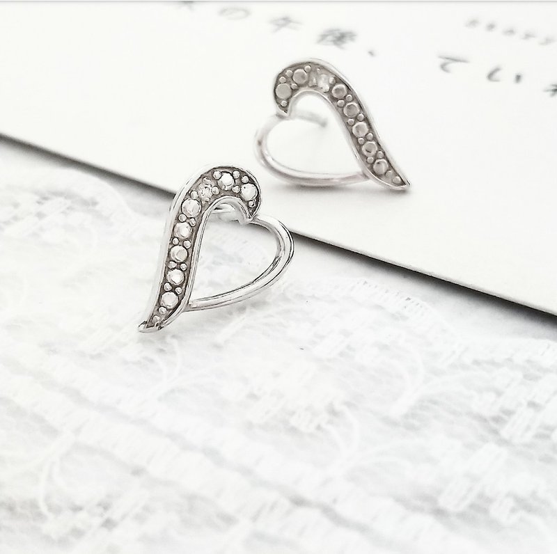 DoriAN Hollow Love Peach Heart 925 スターリングシルバー イヤリング スターリングシルバー保証カード付き 絶妙なギフト包装 - ピアス・イヤリング - スターリングシルバー シルバー