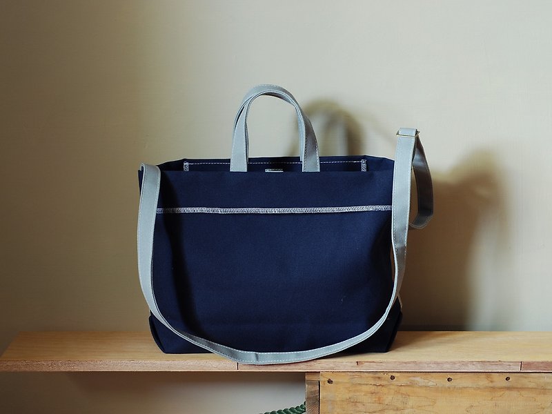 Zhang Zhaokou canvas bag Zhang Qing / dark blue - Messenger Bags & Sling Bags - Cotton & Hemp Blue