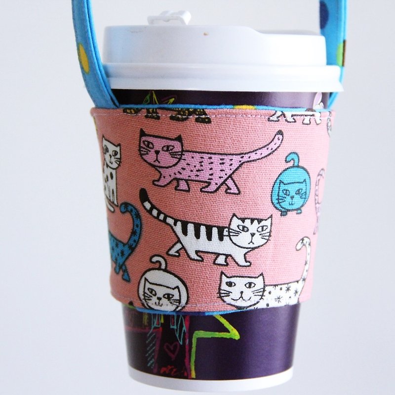 Wen Qingfeng environmental protection tote cup bag ~ corner fall in love with cat light sweet powder handmade double-sided environmental protection beverage bag absorbent hand cup coffee bag exchange gift cup set - ถุงใส่กระติกนำ้ - ผ้าฝ้าย/ผ้าลินิน สึชมพู
