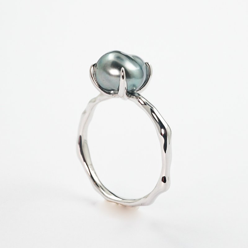 【Not Round】CJ Design 18K Platinum Baroque Seawater Black Pearl Ring Original Orphan Item - General Rings - Pearl Silver