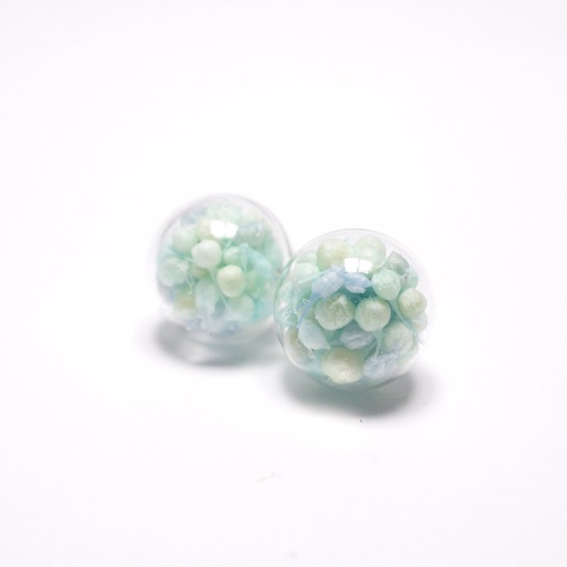 A Handmade Difufenni Xia grass blue glass ball earrings - Earrings & Clip-ons - Plants & Flowers 