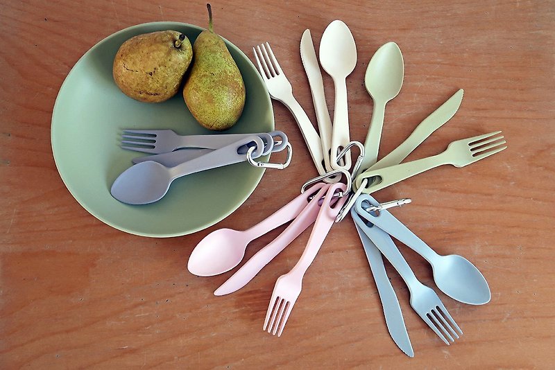 Zuperzozial-A three-piece set of environmentally friendly tableware - Cutlery & Flatware - Bamboo Multicolor